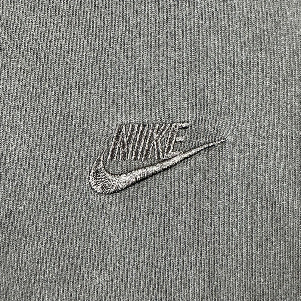 Nike T Shirt Mens L Black Sportswear Max 90 Embroidered Swoosh Short Sleeve Tee - Picture 3 of 9